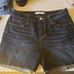 Day trip jean shorts